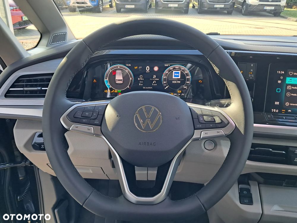 Volkswagen Multivan - 26