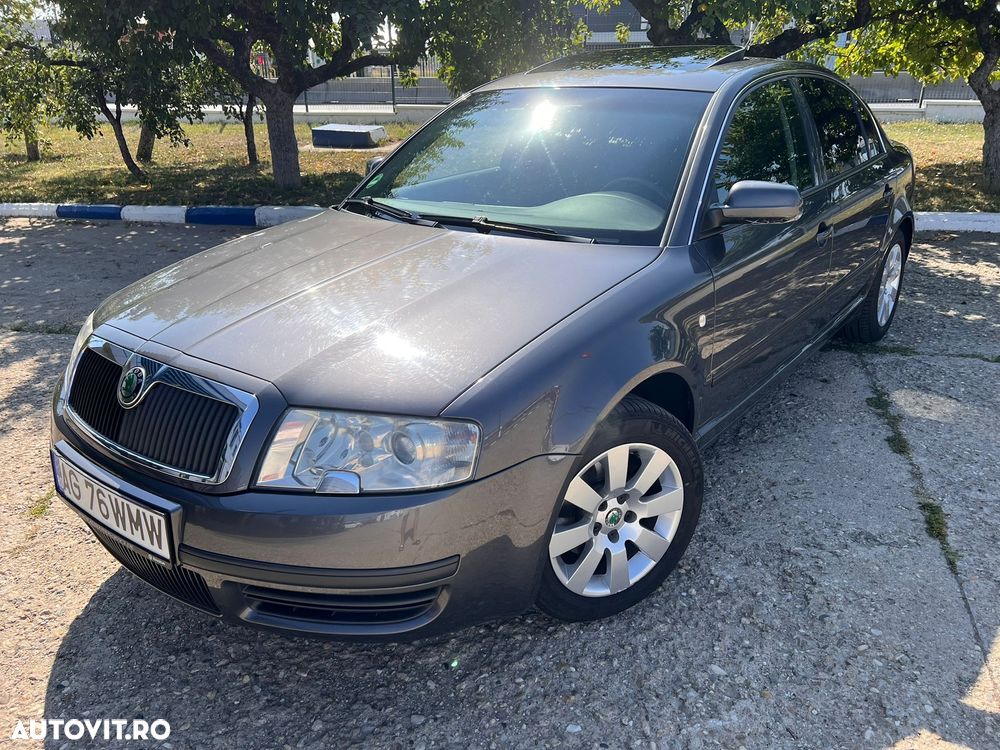 Skoda Superb 1,9 TDI Elegance - 1
