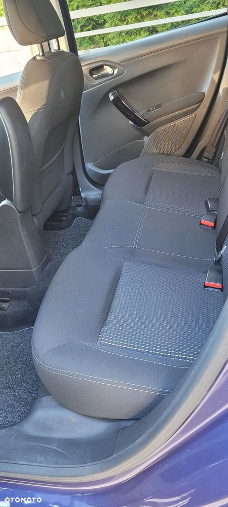 Peugeot 208 1.2 PureTech Allure - 21