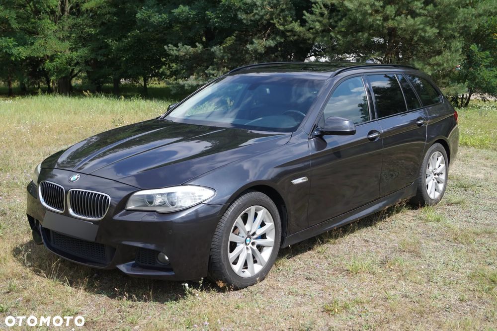 BMW Seria 5 525d xDrive - 9