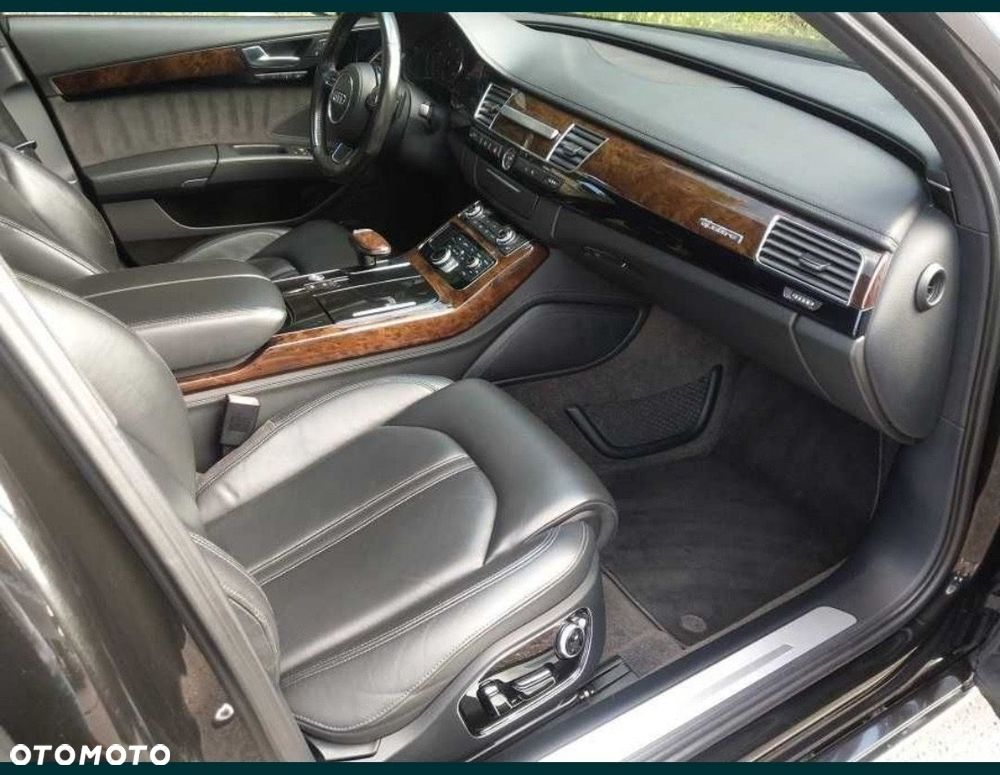 Audi A8 - 7