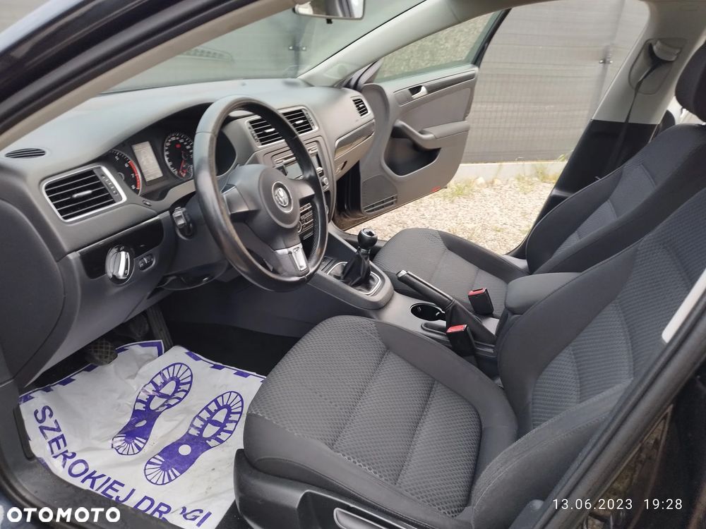 Volkswagen Jetta 1.2 TSI Comfortline - 14