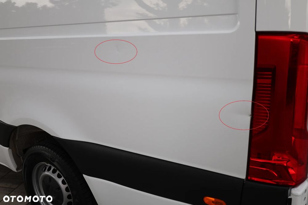 Mercedes-Benz Sprinter - 12