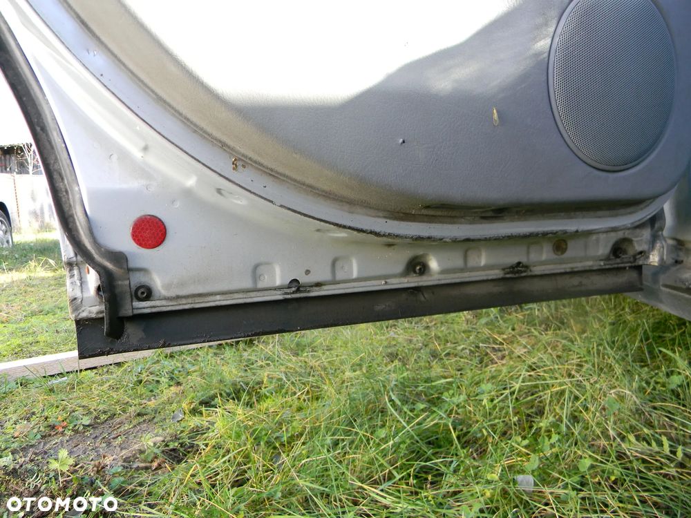 drzwi lewe prawe tył przód VW PASSAT B5 sedan LB7Z - 10