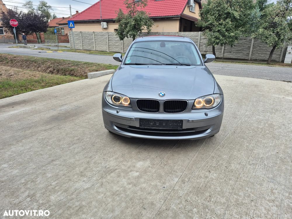 BMW Seria 1 123d - 5