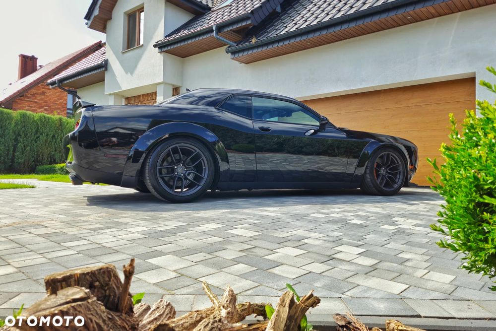 Dodge Challenger 6.2 Hellcat Widebody - 6