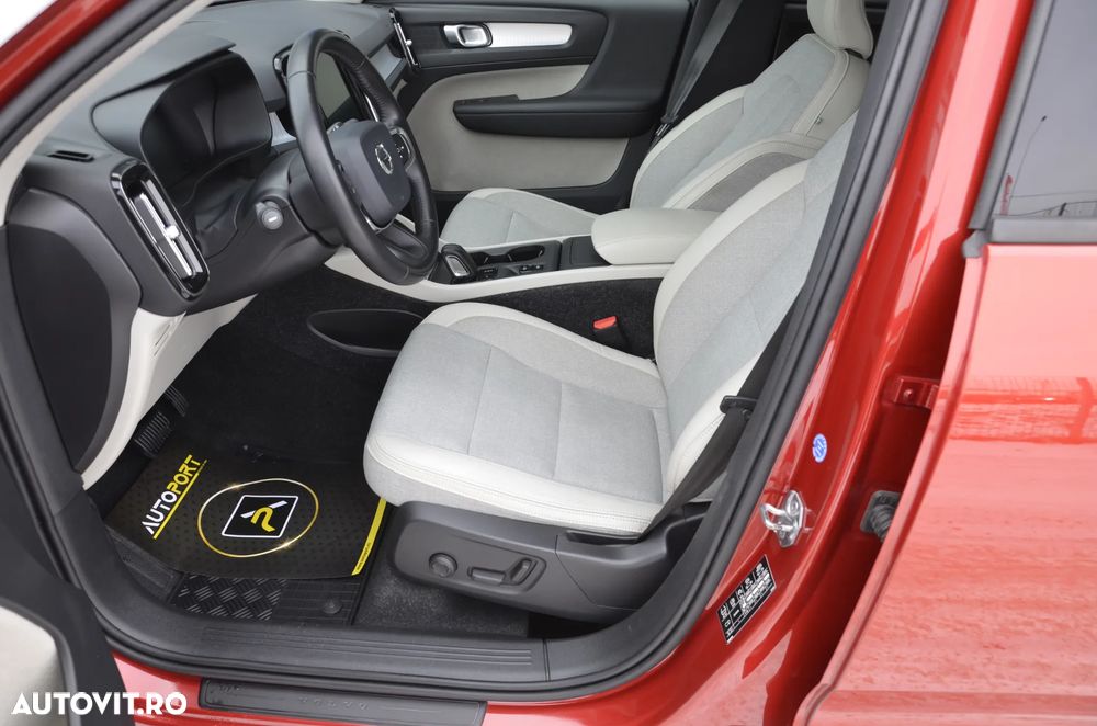 Volvo XC 40 D3 AWD Momentum Pro - 12