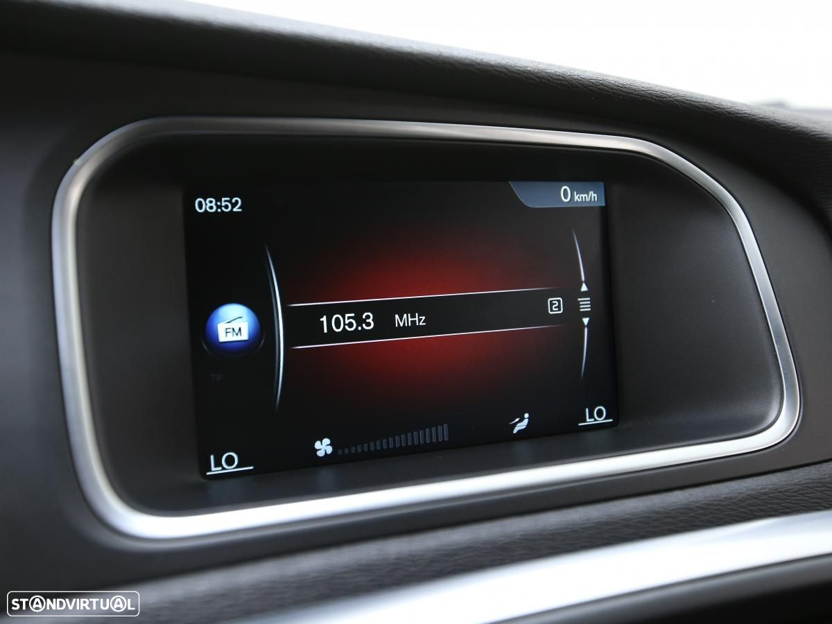 Volvo V40 2.0 D4 R-Design - 14
