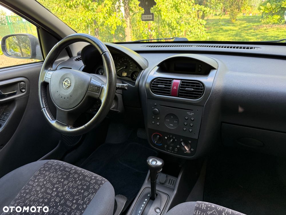Opel Corsa 1.4 16V Elegance - 14