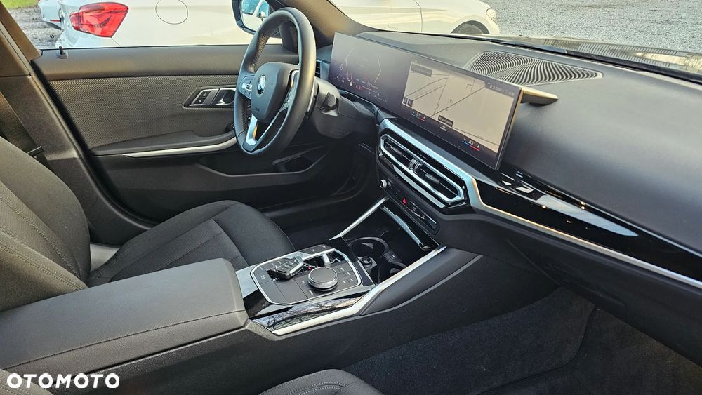 BMW Seria 3 330d xDrive Advantage sport - 21
