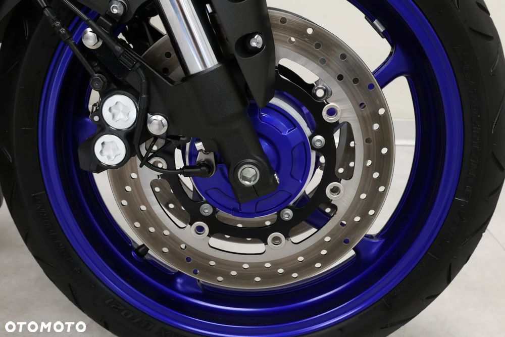 Yamaha FZ8 - 32
