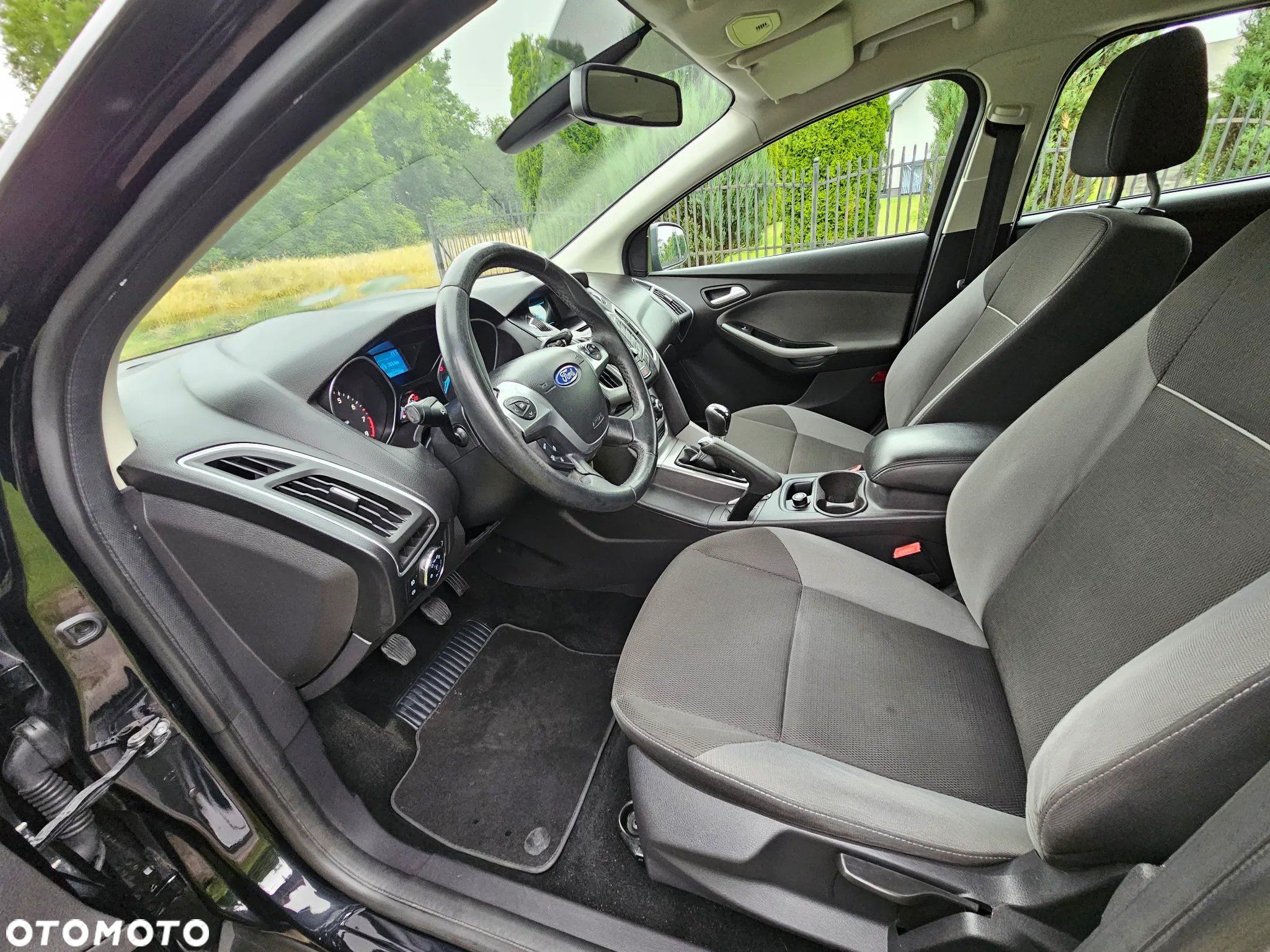 Ford Focus 1.6 Edition - 10