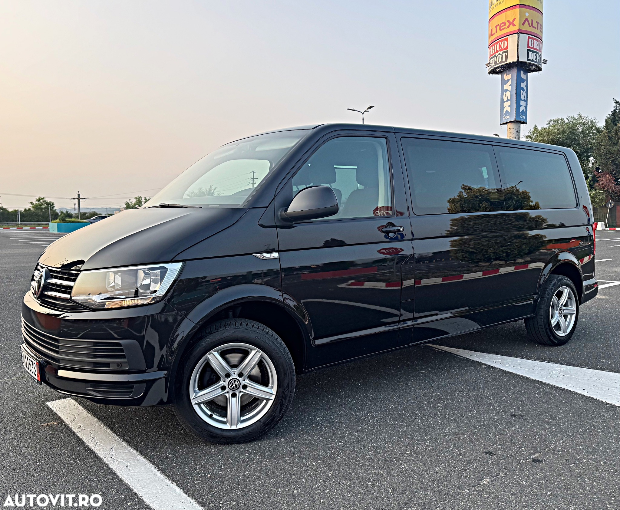 Volkswagen Caravelle T6 2.0 TDI KR Comfortline DSG - 4