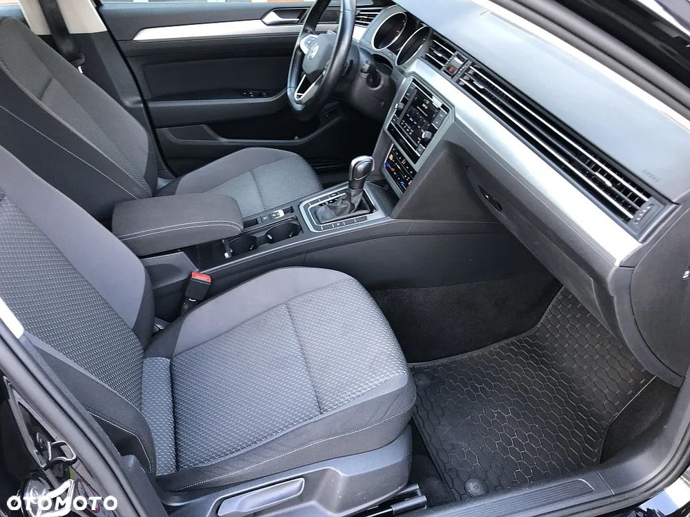 Volkswagen Passat 2.0 TDI EVO Business DSG - 36