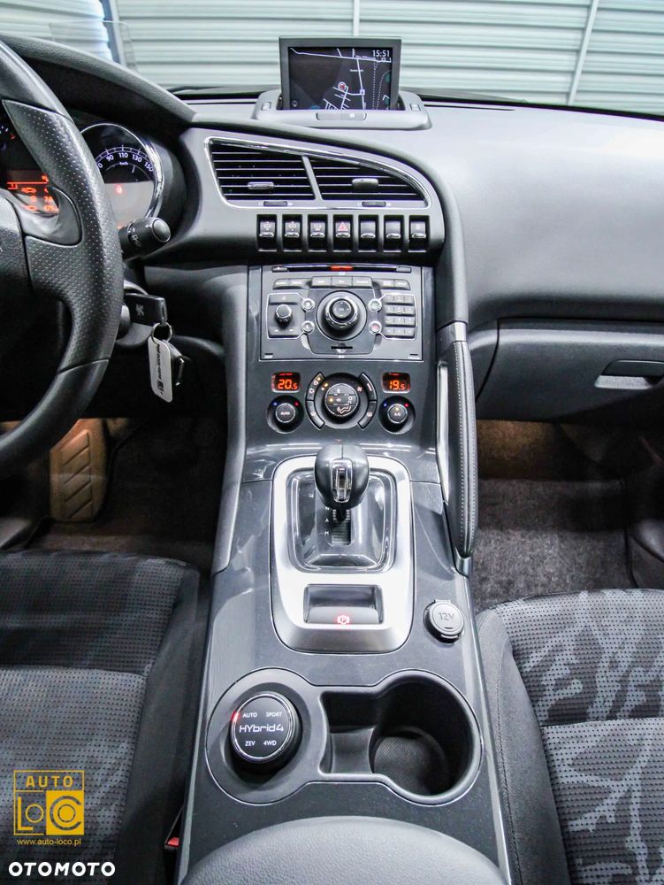 Peugeot 3008 HDi 160 Automatik Allure - 17