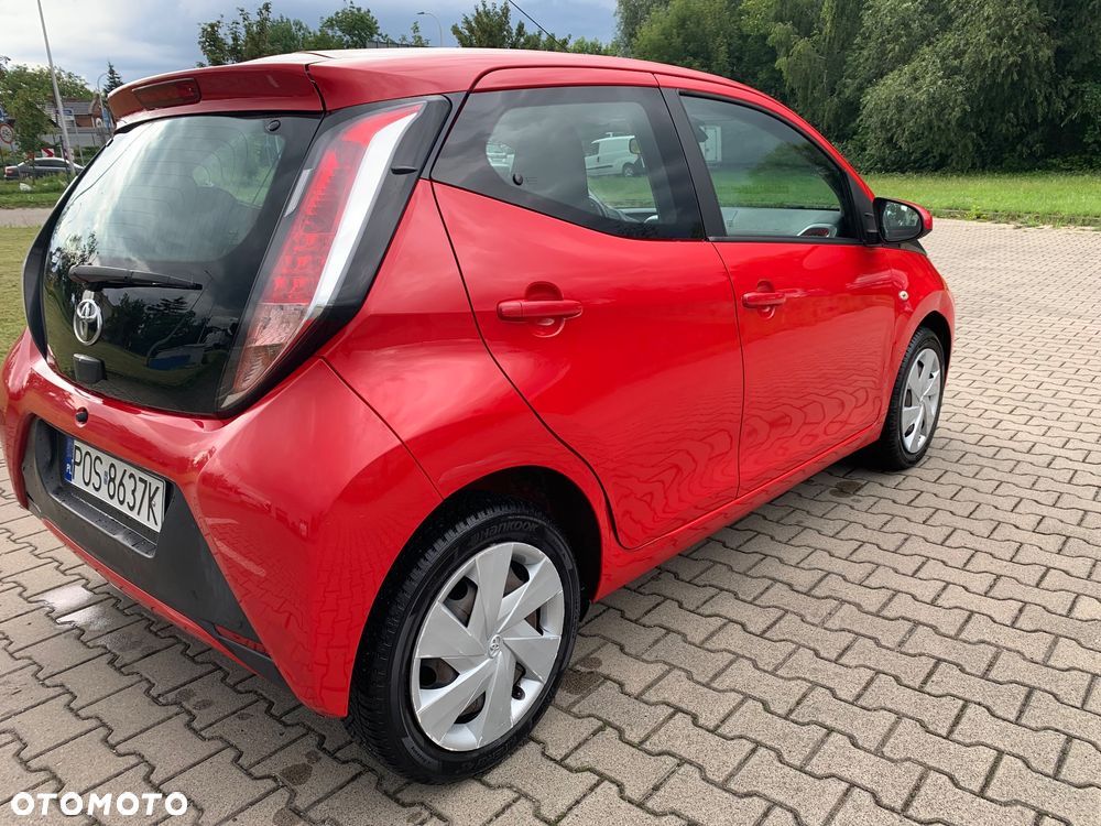 Toyota Aygo x-play Eco - 6