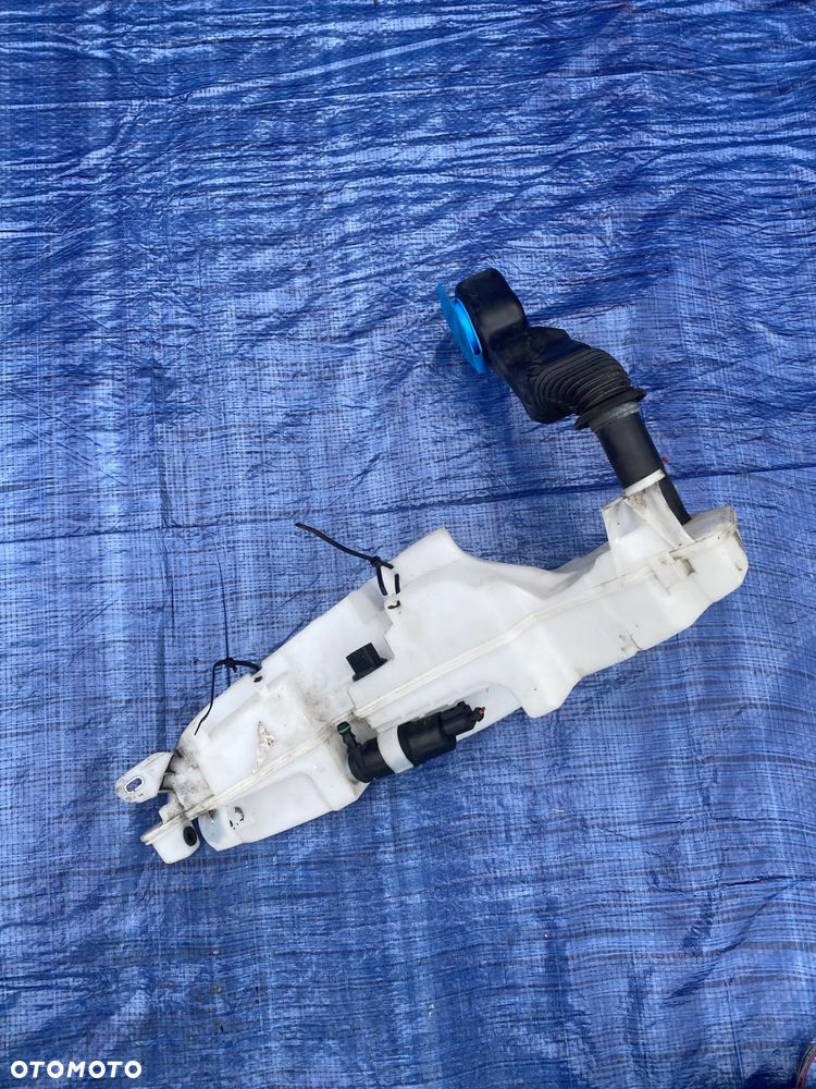 ZBIORNICZEK ZBIORNIK PŁYNU SPRYSKIWACZY AUDI A6 C6 XENON KOMPLET - 2