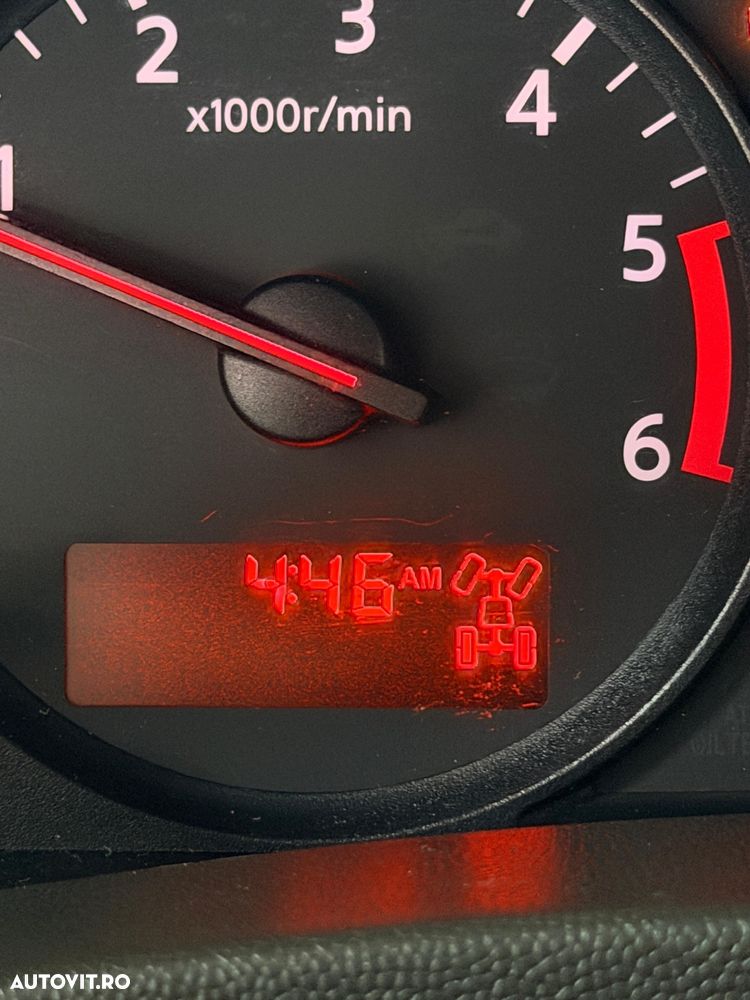 Nissan Navara 2.5 dCi King Cab XE - 9