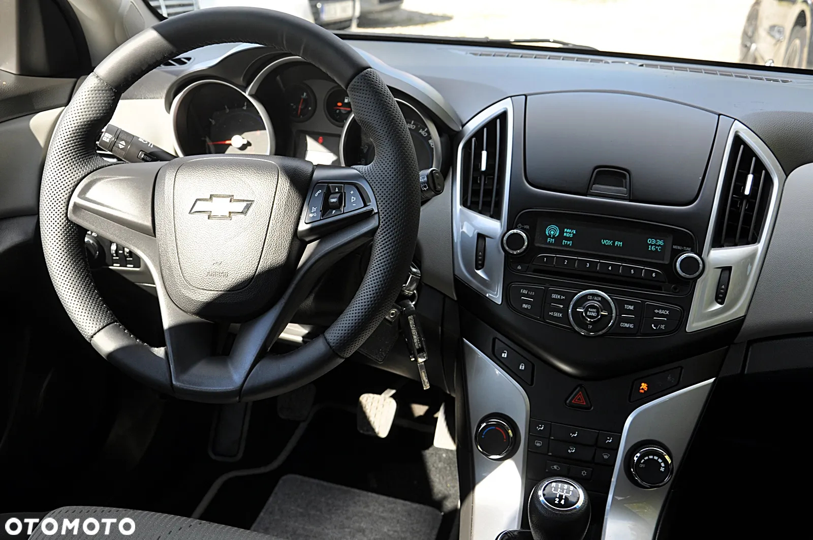 Chevrolet Cruze 1.6 LT - 21