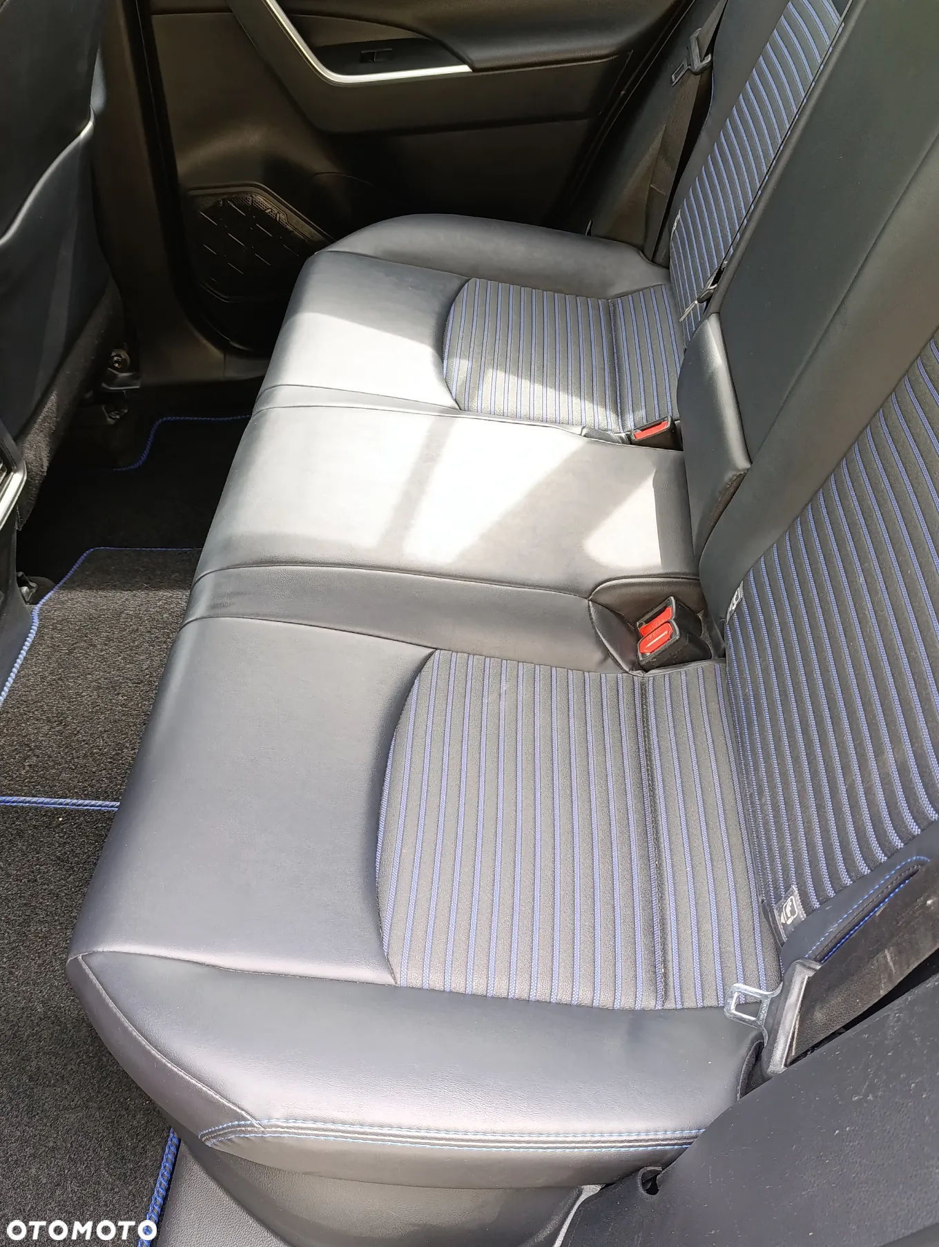 Toyota RAV4 - 17