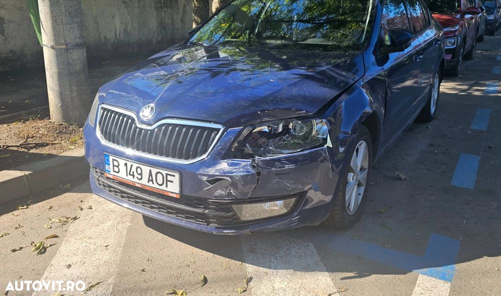 Skoda Octavia 2.0 TDI 4x4 DSG Ambition - 2
