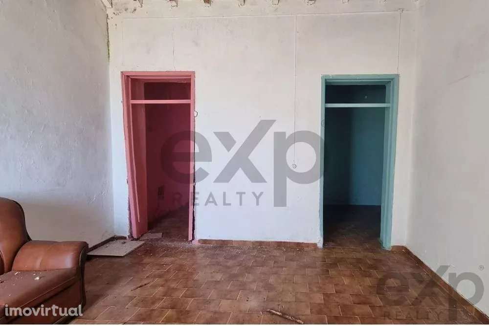 Moradia para remodelar em Peares de Quelfes, Olhão - Exclusivo! - Grande imagem: 4/13