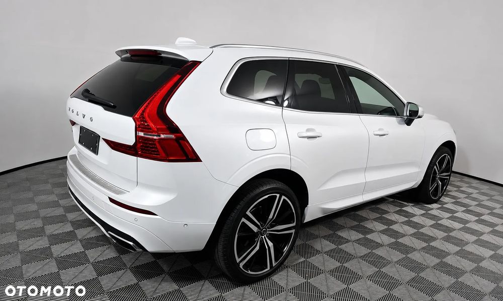 Volvo XC 60 T5 R-Design - 5