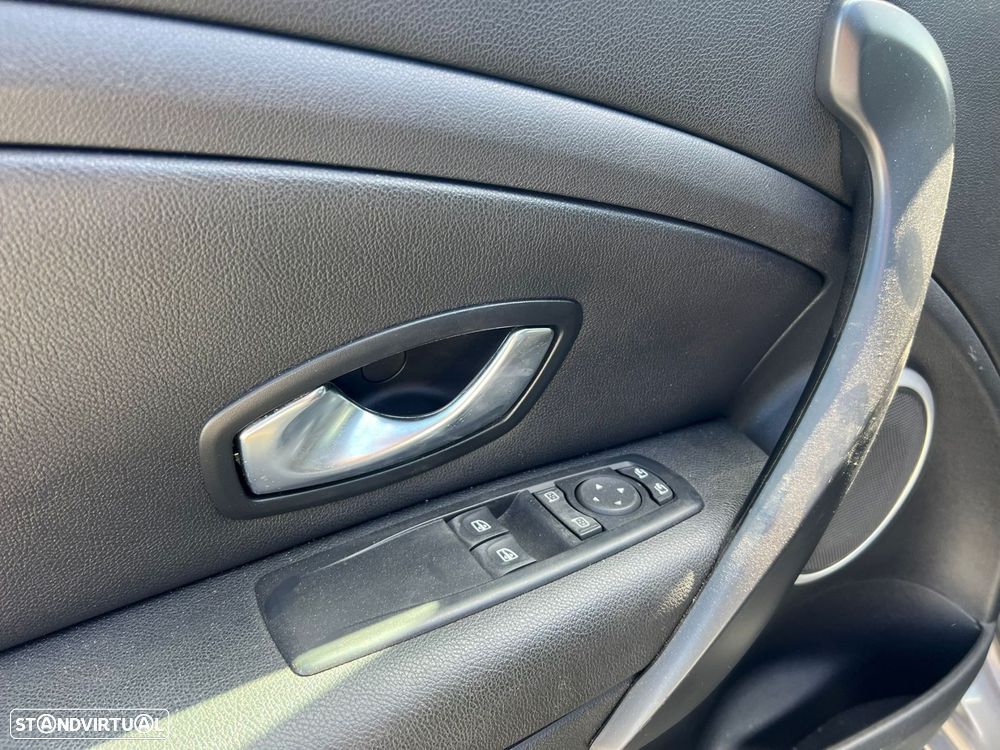 Renault Mégane Coupe 2.0 T 16V RS - 31