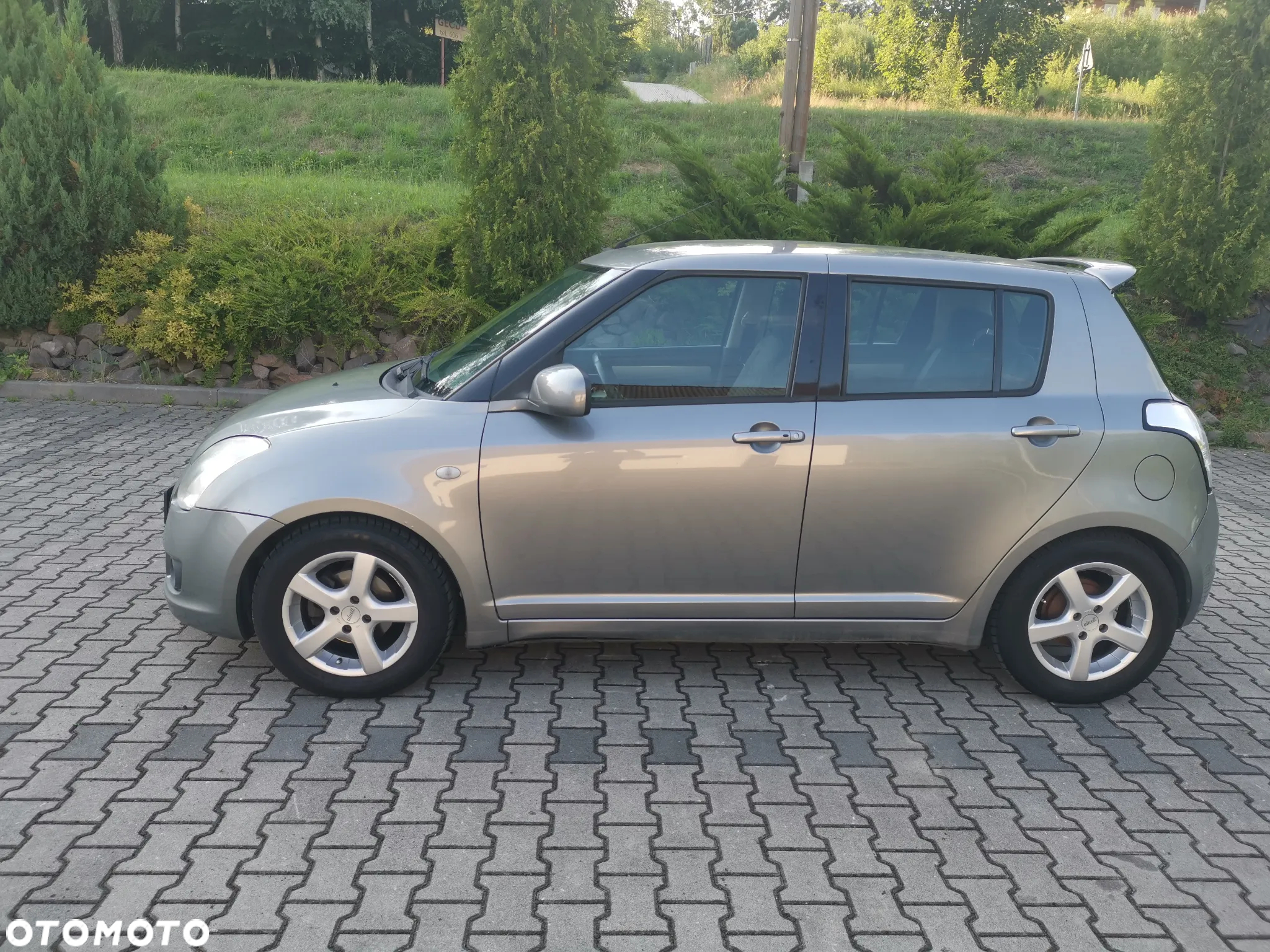 Suzuki Swift 1.3 GLX / Comfort - 2