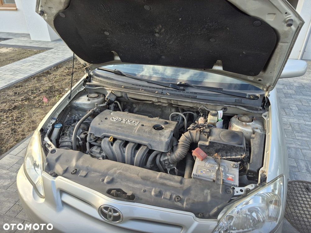 Toyota Corolla 1.6 VVT-i Terra - 16