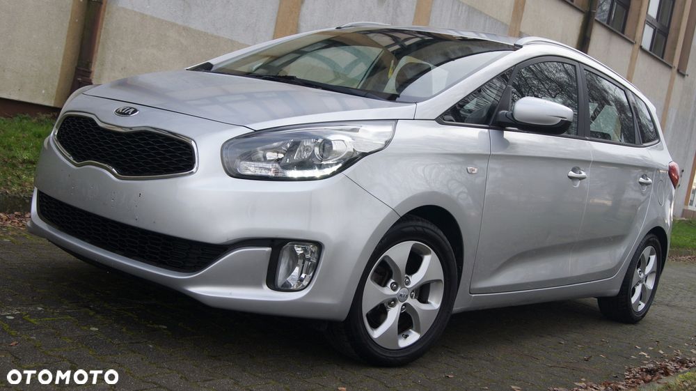 Kia Carens 1.6 GDI M - 1
