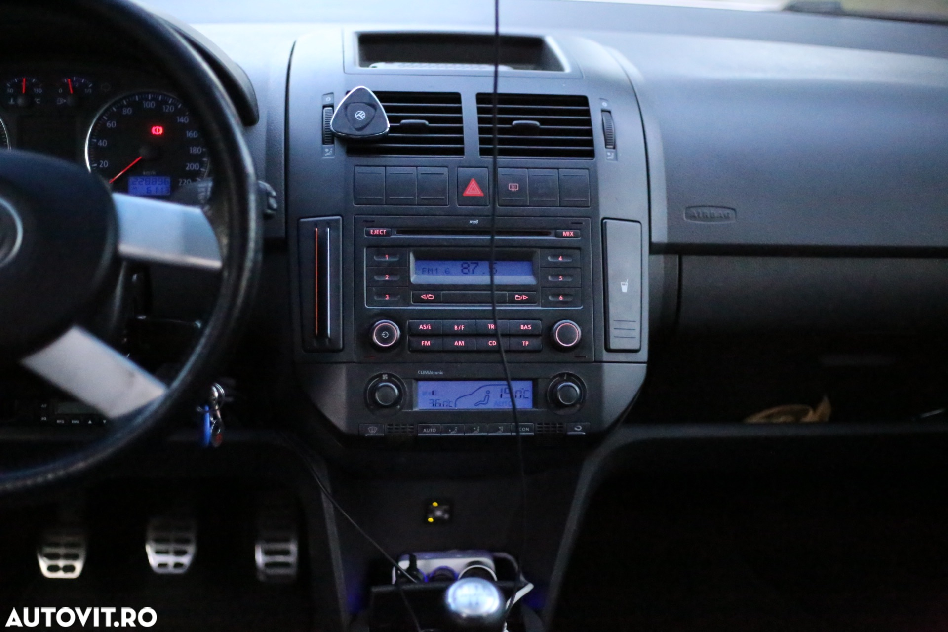 Volkswagen Polo 1.4 Cross - 7