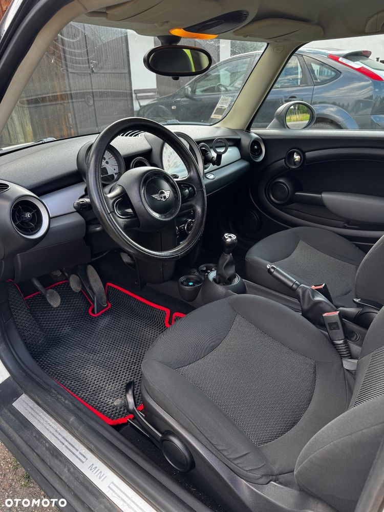 MINI Cooper D - 10