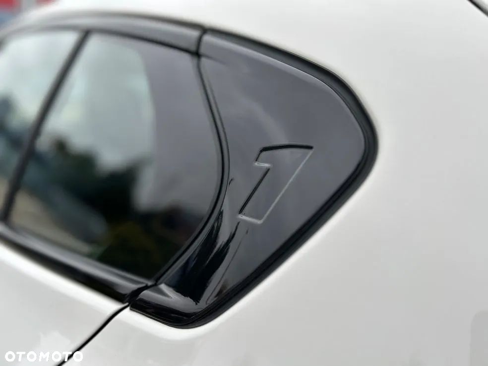 BMW Seria 1 - 13