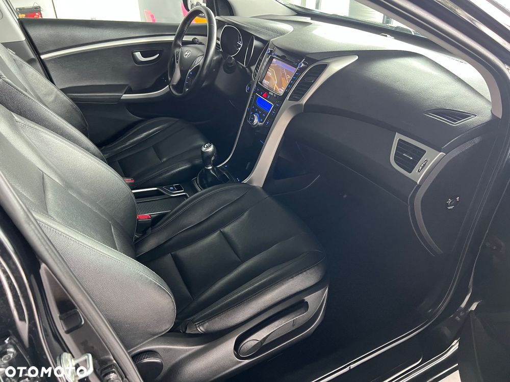 Hyundai i30 - 34