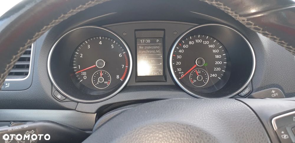 Volkswagen Golf - 11