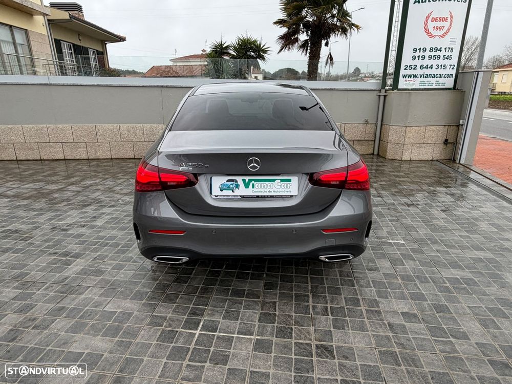 Mercedes-Benz A 250 Limousine e AMG Line - 5