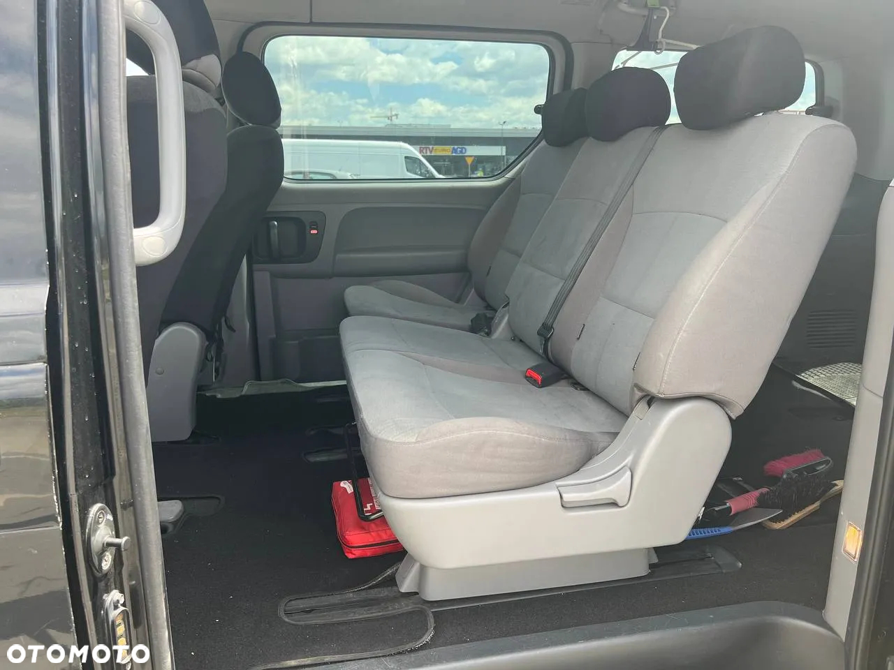 Hyundai H-1 - 3