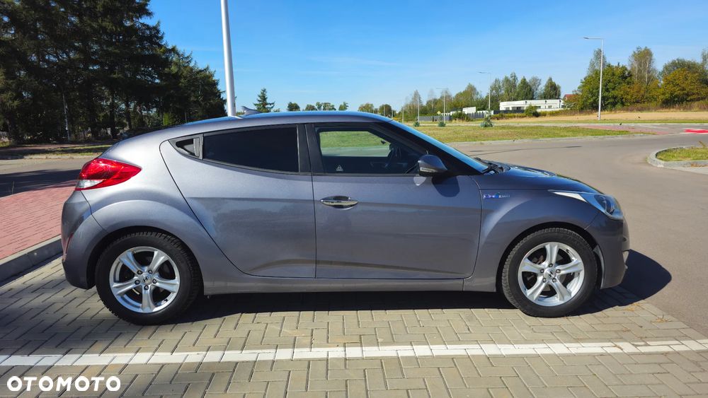 Hyundai Veloster 1.6 blue Premium - 4