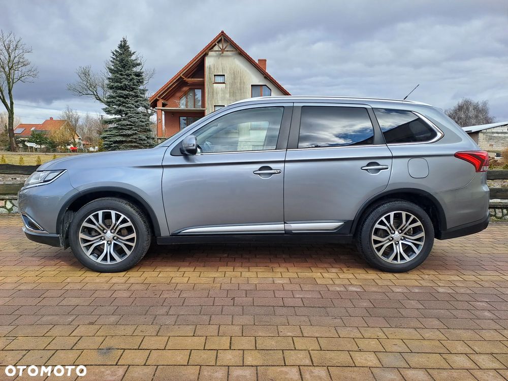 Mitsubishi Outlander - 7