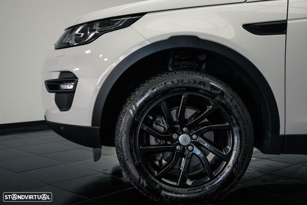 Land Rover Discovery Sport 2.0 TD4 SE Auto - 7