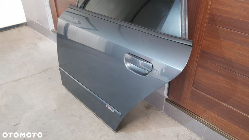 DRZWI A4 B6 SEDAN S LINE LEWY TYL - 1