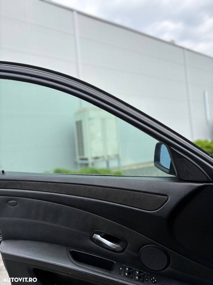 BMW Seria 5 520d Touring - 9