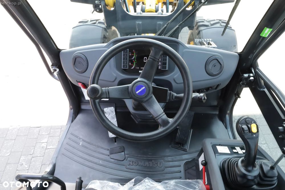Komatsu WA70M-8 - 32