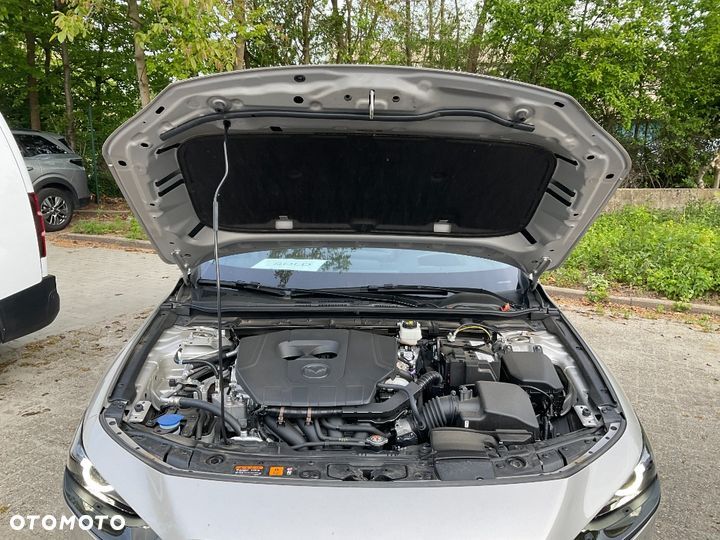 Mazda 3 e-SKYACTIV-G 140 M HYBRID TAKUMI - 10