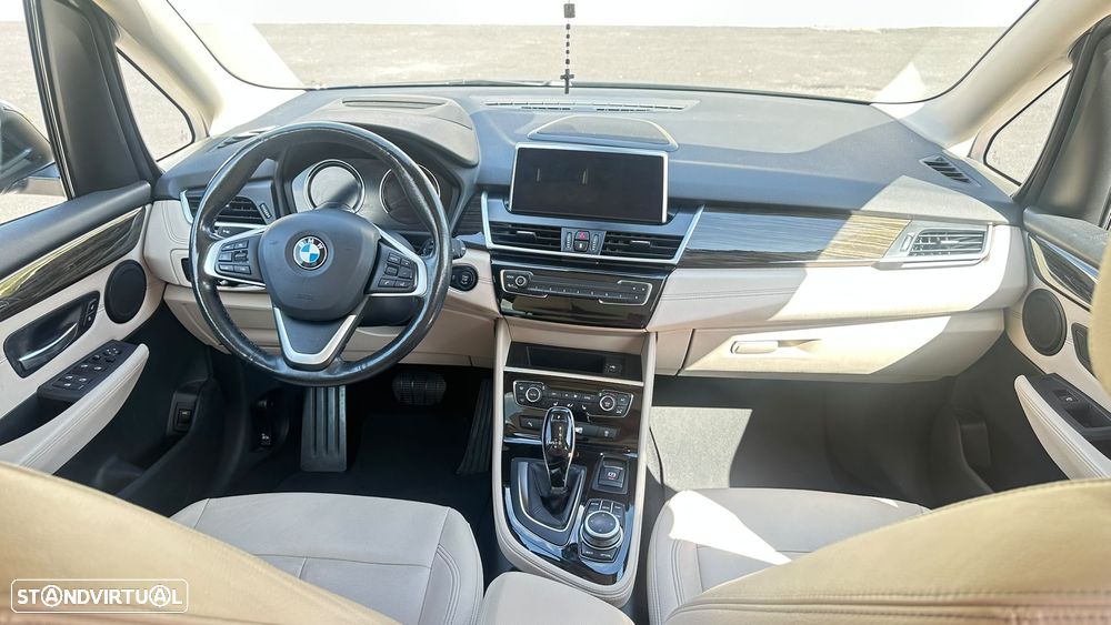 BMW 216 Gran Tourer - 9