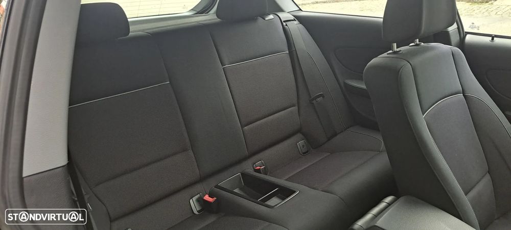 BMW 118 d DPF Edition Sport - 8