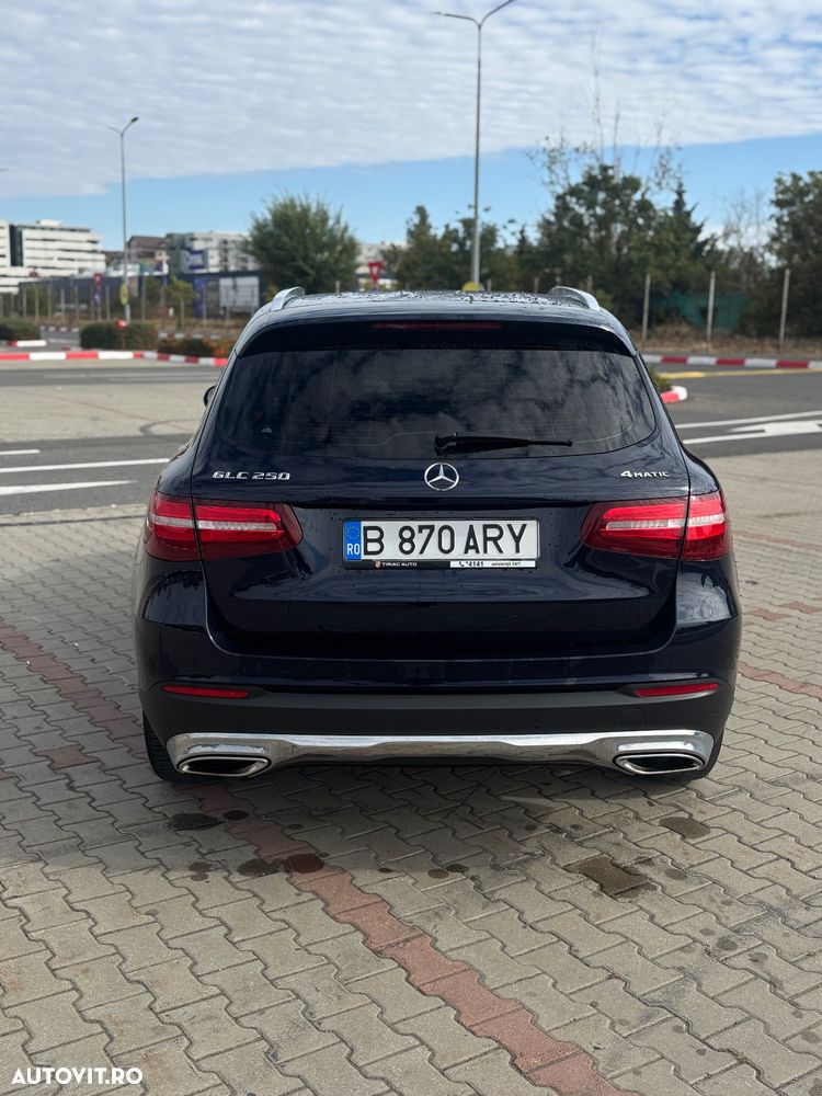 Mercedes-Benz GLC 250 4MATIC - 4