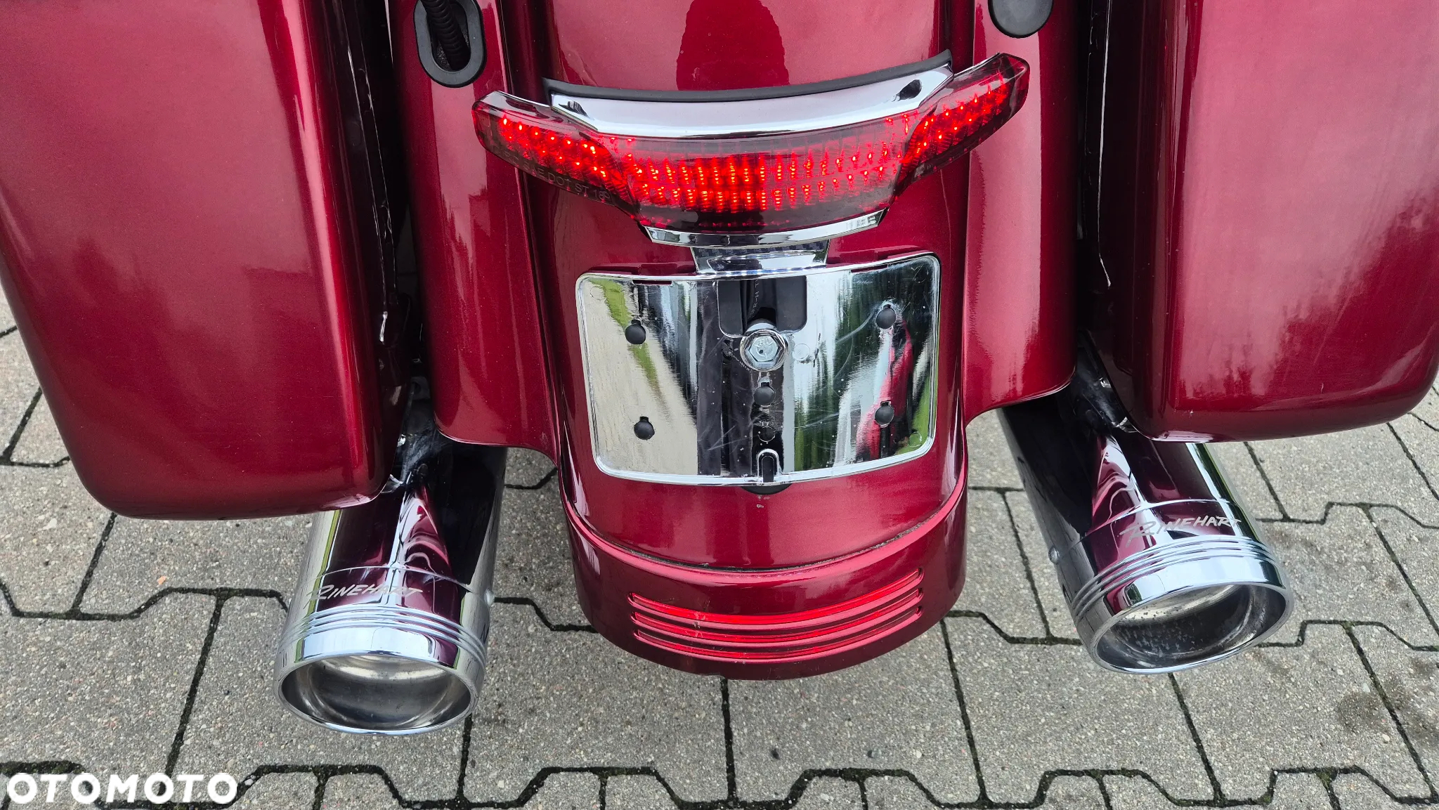 Harley-Davidson Touring Street Glide - 13