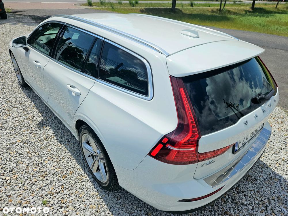 Volvo V60 D4 Momentum - 8